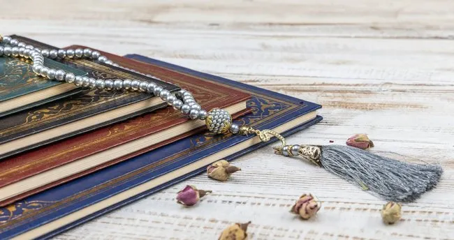 cuma namazi evde kilinir mi evde cuma namazi nasil kilinir diyanet acikladi son dakika yasam haberleri