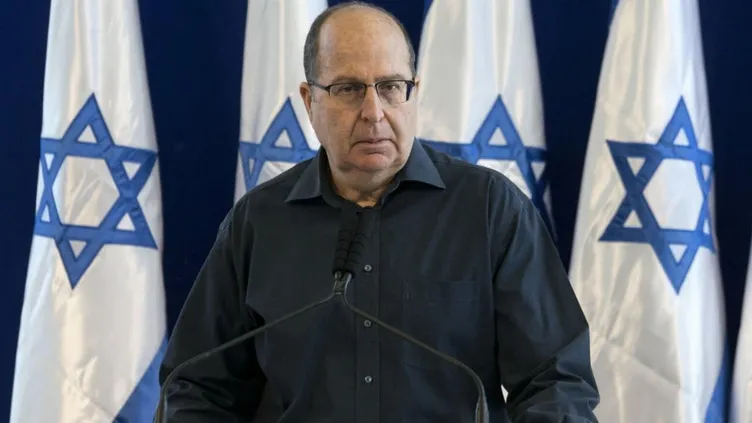 İsrailli bakandan bomba gibi itiraf: Camilerde ezan susturuluyor! Siyonist rejimde çatlaklar