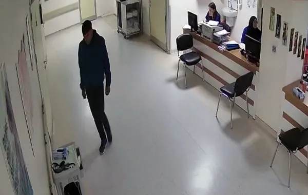 hasta-ziyareti-bahanesiyle-hemsirelerin-telefonlarini-caldi-1735288442403.jpg