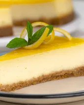 Üzeri ipek gibi, içi yumuşacık! Tam kıvamında limonlu cheesecake tarifi