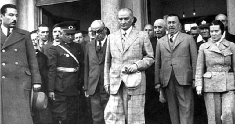 iste ataturk un son 100 gunu galeri turkiye