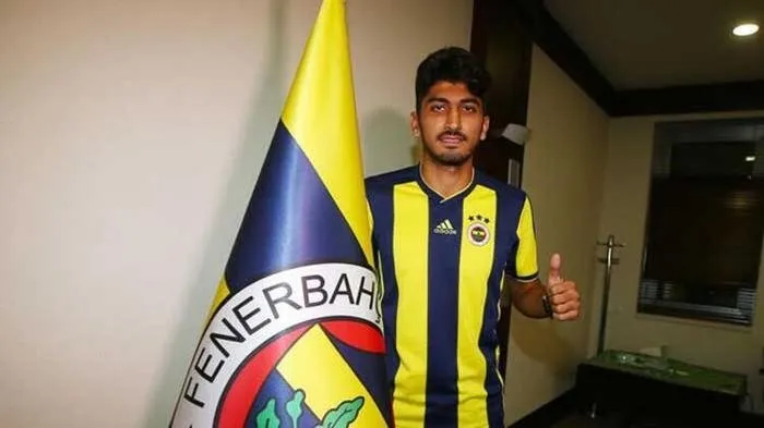Fenerbahçe’den ’Merih Demiral’ kararı!