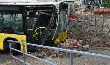 Ümraniye’de İETT otobüsü duvara çarptı: 2 yaralı