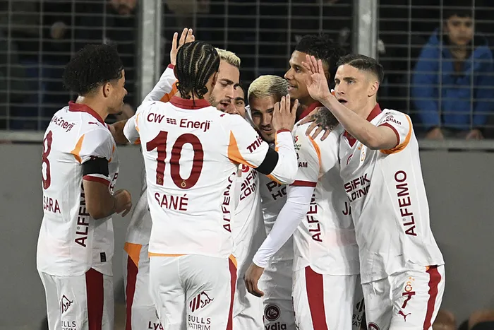 canli-super-ligde-genclerbirligi-galatasaray-maci-1776534661053.jpeg
