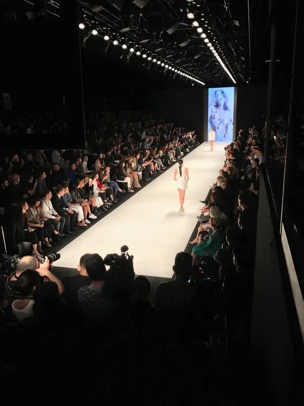 Istanbul Fashion Week'te iPhone 7 Plus rüzgarı