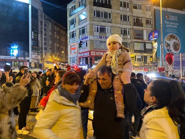kadikoyde-yeni-yil-coskusu-1767217352657.jpg