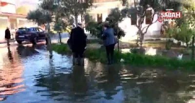 Köyceğiz’de göl taştı, restoran ve kafeleri su bastı | Video