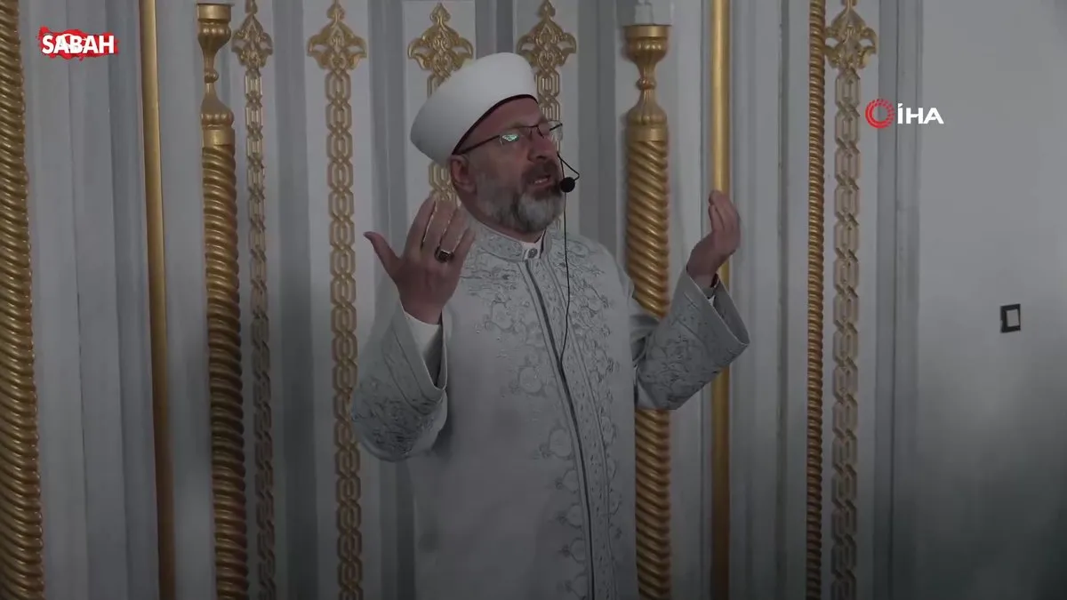 Diyanet İşleri Başkanı Erbaş'tan orman yangınları için dua | Video