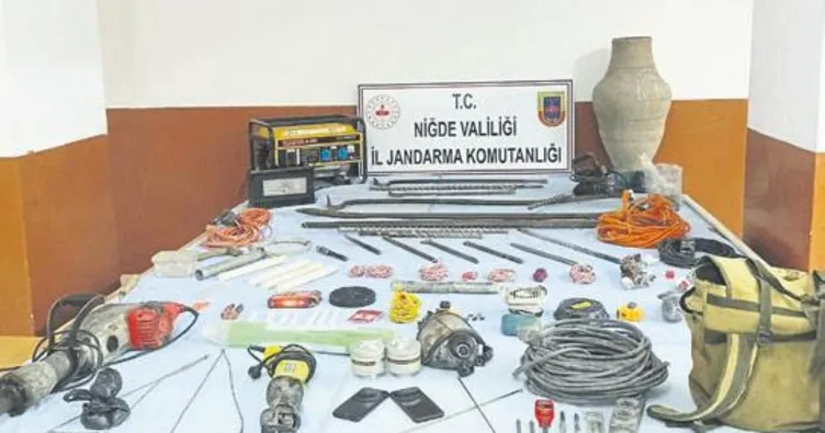 Jandarmadan define avcılarına suçüstü