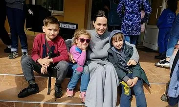 Angelina Jolie savaşın sürdüğü Ukrayna’yı ziyaret etti