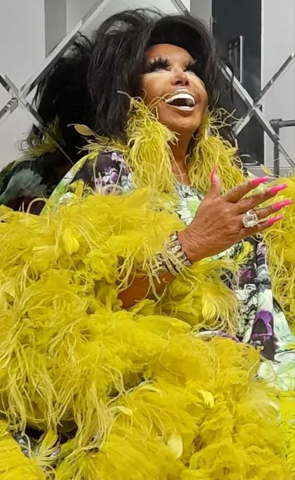 Servet listesinde yok yok! Bülent Ersoy’un mal varlığı ağızları açık bıraktı; Dozer, benzin istasyonu...