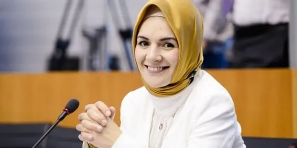 Mahinur Özdemir Göktaş kimdir, kaç yaşında, nereli, hangi görevlerde bulundu? Yeni Aile ve Sosyal Hizmetler Bakanı Mahinur Özdemir Göktaş'ın hayatı ve kariyeri - Fotohaber - Gündem
