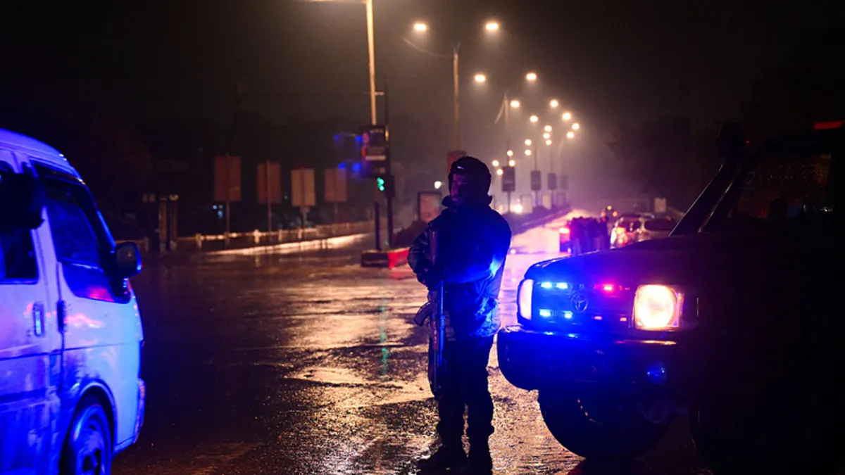 Suriye ordusu terör mevzilerini vuruyor! Resmi açıklama geldi: Yüzde 90 kontrol sağlandı Suriye ordusu terör mevzilerini vuruyor! Resmi açıklama geldi: Yüzde 90 kontrol sağlandı