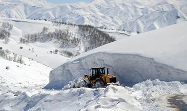 Kars ve Ardahan'da kar ve tipi nedeniyle kapanan 76 köy yolu ulaşıma açıldı #ardahan
