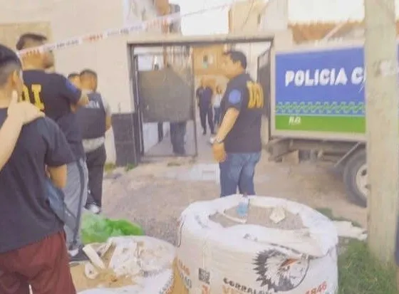 Kan donduran vahşet! 5 yaşındaki kızını betona gömüp komodin olarak kullandı