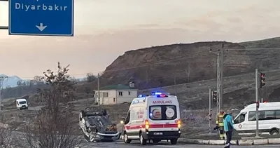 Bingöl’de kavşakta kaza! Sürücü yaralandı #bingol