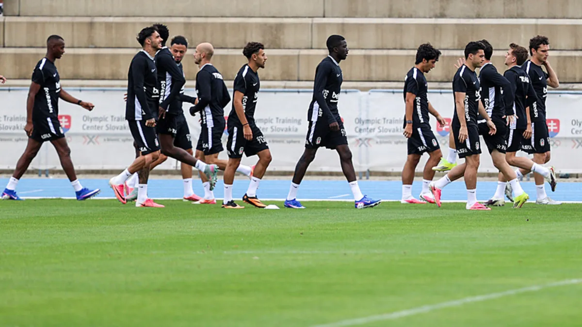 Beşiktaş, yarın iki hazırlık maçı birden oynayacak!
