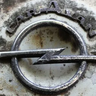 Opel'in üç modeline emisyon soruşturması