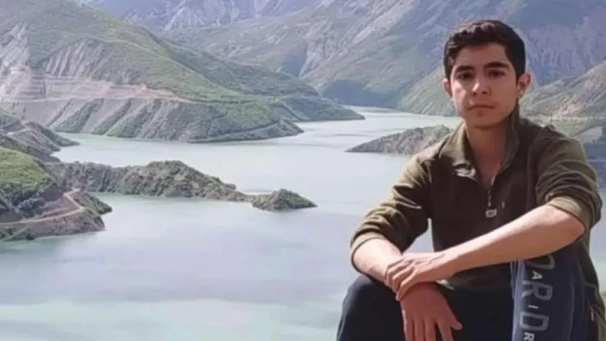 Bingöl'ün Kiğı ilçesinde serinlemek için girdiği çayda akıntıya kapılan 15 yaşındaki Ali Kemal Övet isimli lise öğrencisi hayatını kaybetti.