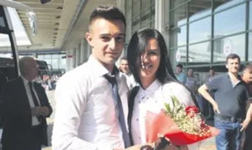 Aşti’de sürpriz evlenme teklifi