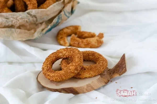 Pastane usulü Kandil simidi tarifi: Evde mahlepli veya mahlepsiz Kandil Simidi nasıl yapılır, malzemeleri nelerdir? İşte tarifi ve püf noktaları!