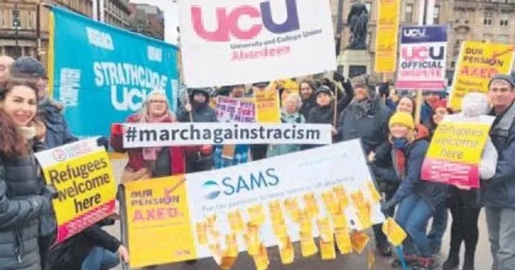 Londra’da ırkçılara protesto