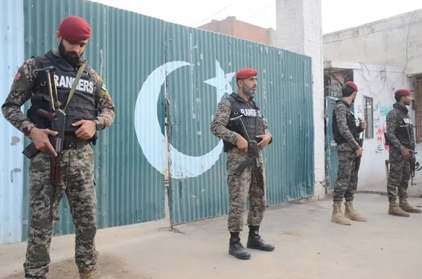 Pakistan’da kanlı çatışma: 5 asker öldü