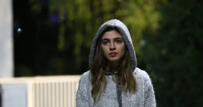 Cemre ile Defne karşı karşıya!