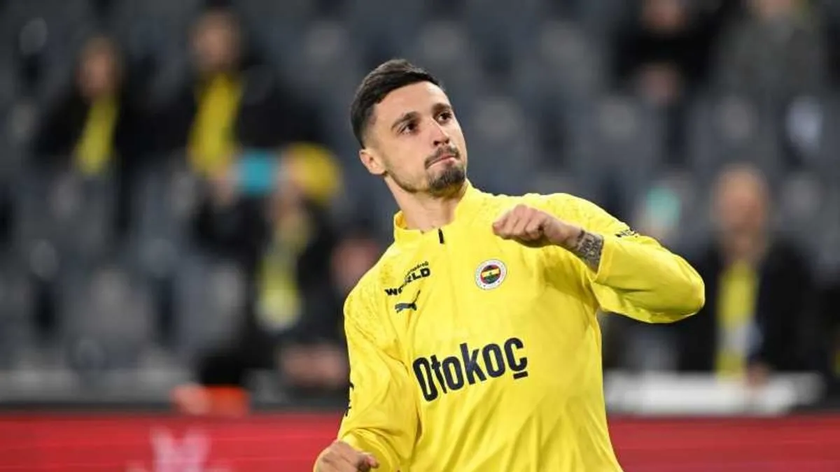 SON DAKİKA FENERBAHÇE HABERİ: Zajc ve Krunic yolcu
