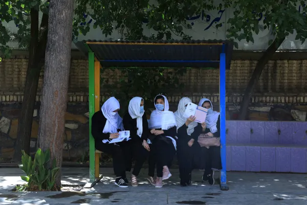 batili-ulkelere-tepki-yagiyor-afgan-personeli-terk-ettiniz-1629207503013.jpg Batılı ülkelere tepki yağıyor: Afgan personeli terk ettiniz!