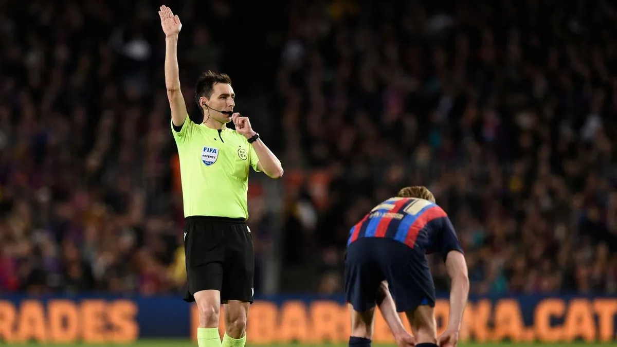 Fenerbahçe-Ferencvaros maçının hakemi belli oldu Fenerbahçe-Ferencvaros maçının hakemi belli oldu