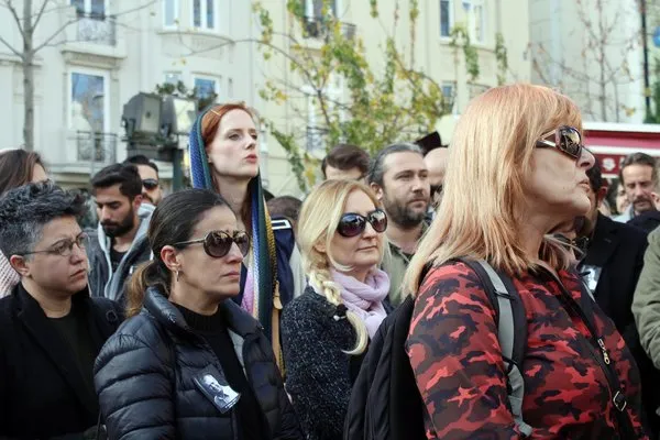 Ünlü yönetmen Mustafa Kemal Uzun son yolculuğuna uğurlandı!