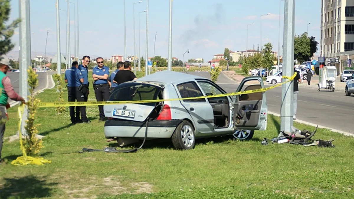Otomobil refüje uçmuştu: Kayseri’deki kazada can kaybı 3’e yükseldi!