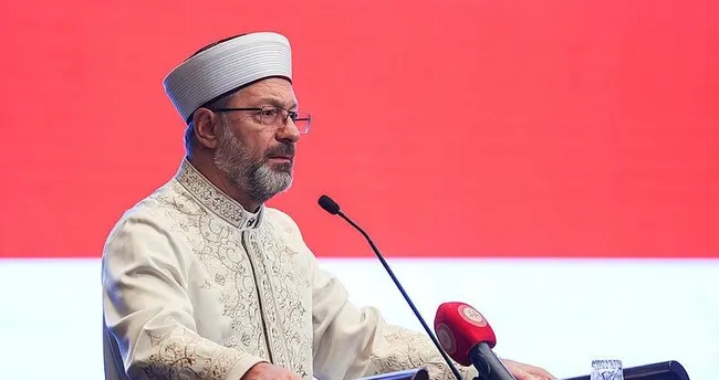 Diyanet İşleri Başkanı Erbaş, Suudi Arabistan Hac ve Umre Bakanı er-Rebia ile ortak basın açıklaması yaptı Diyanet İşleri Başkanı Erbaş, Suudi Arabistan Hac ve Umre Bakanı er-Rebia ile ortak basın açıklaması yaptı