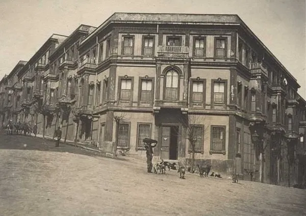 İSTANBUL'DA SEMTLERİN BİLİNMEYEN HİKAYELERİ