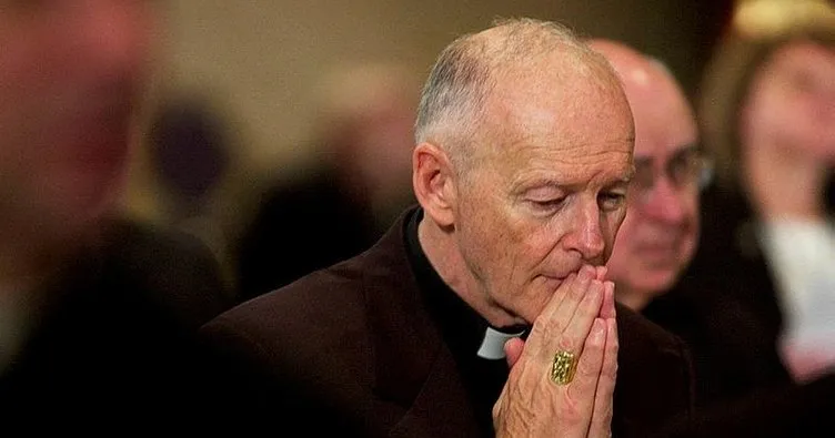 Eski kardinal hakkında cinsel istismar suçlaması