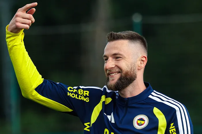 fenerbahcede-milan-skriniar-icin-ayrilik-iddiasi-surpriz-talip-1782591309241.jpg