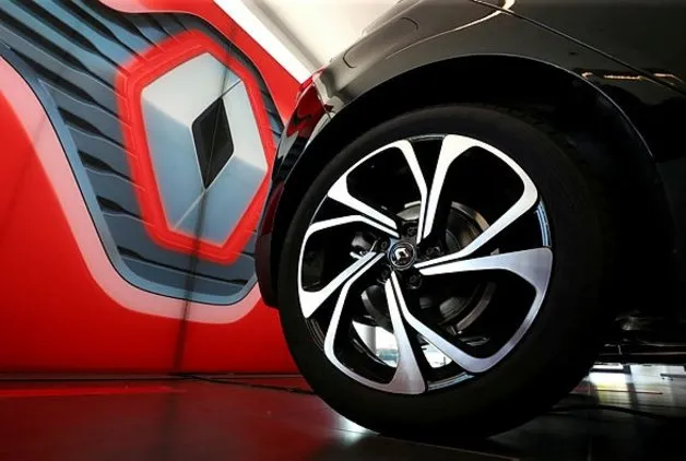 RENAULT VE NİSSAN EMİSYON HİLESİ YAPMAKLA SUÇLANIYOR