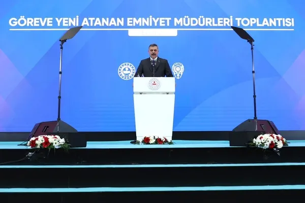 bakan-ciftcinin-talimatiyla-silah-sahiplerine-smsli-uyari-1790688941364.jpg