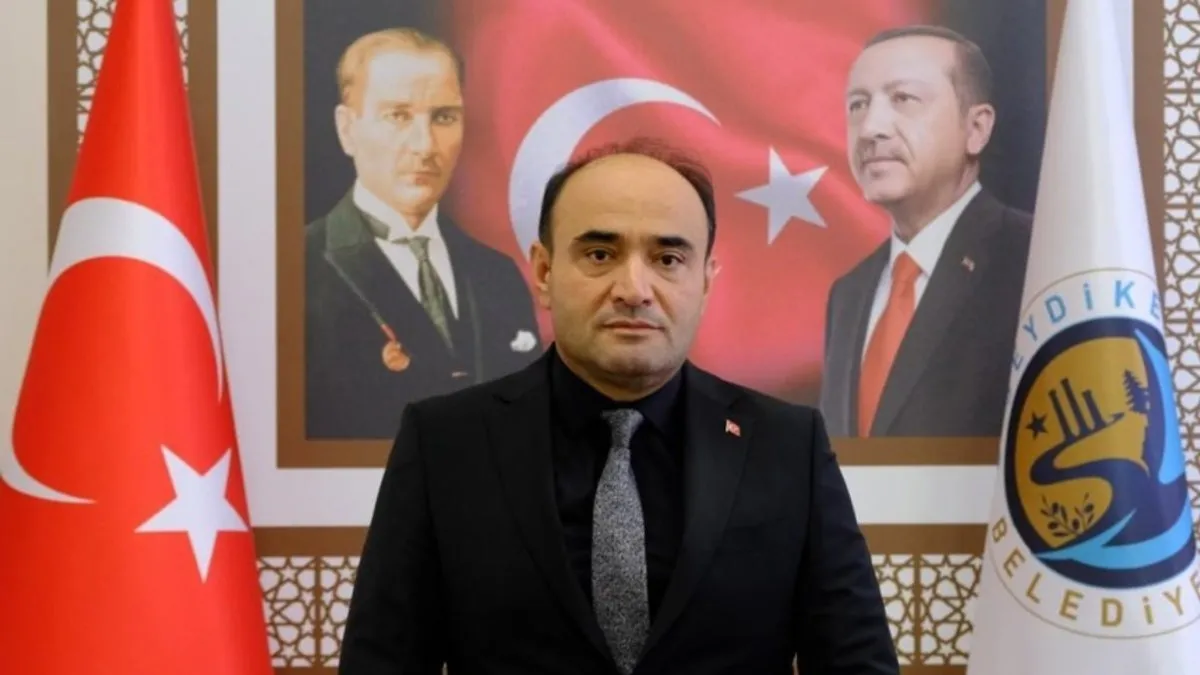 Başkan Akdenizli “Nice 101 yıllara Cumhuriyetim” Başkan Akdenizli “Nice 101 yıllara Cumhuriyetim”