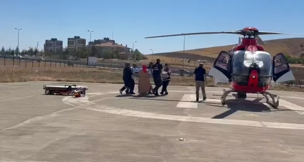 iki-cocugun-umudu-icin-ambulans-helikopter-havalandi-1789218480523.jpg