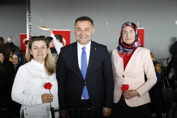 alanya-belediye-baskani-yucel-hizmet-yolunda-kadinlarimizla-ele-ele-verecegiz-1709899151676.jpg