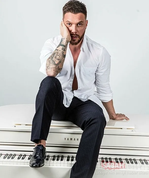 Başkan Recep Tayyip Erdoğan'ın doğal gaz rezervi müjdesini ünlü isimler de sevinçle karşıladı! İşte sanat camiasının tebrik mesajları...