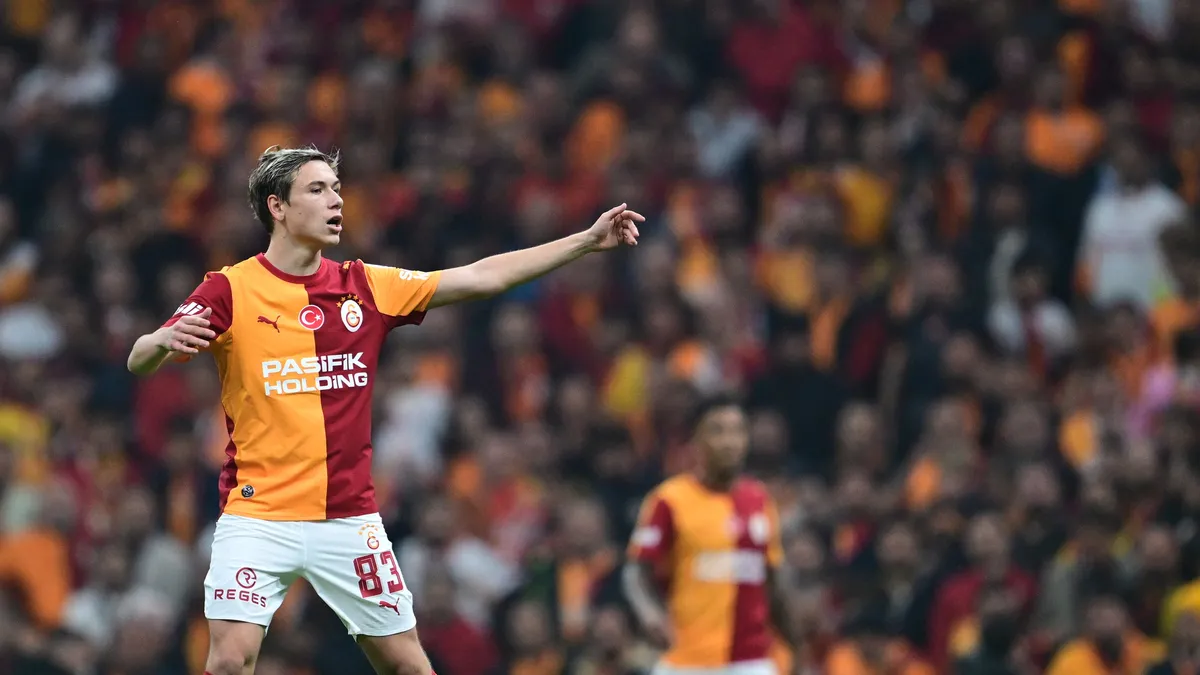 Galatasaray’da Aleksey Batrakov’un ilk derbi heyecanı!