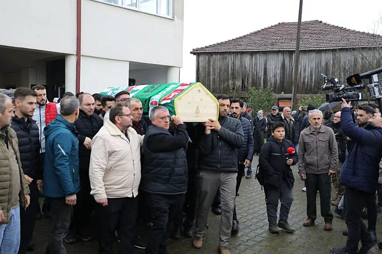 SON DAKİKA | Futbolcu cinayetinde flaş! Alaattin Kadayıfçıoğlu yakalandı, Aleyna Kalaycıoğlu da o araçtan çıktı