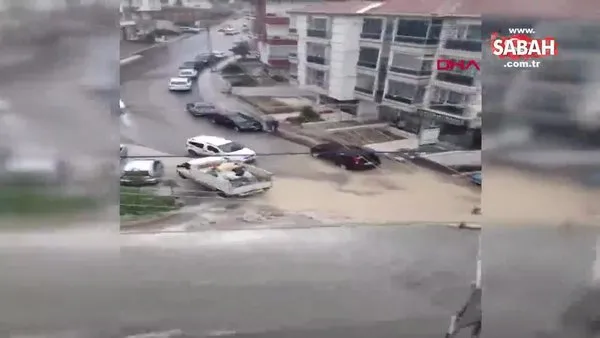 Ankara'yı sel vurdu! Caddeler göle döndü, araçlar suya gömüldü...