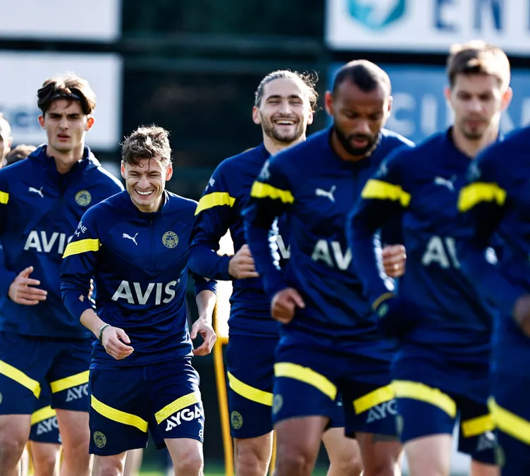 Son dakika transfer haberi: Galatasaray istedi Fenerbahçe devreye girdi! Yıldız oyuncu Süper Lig'e...