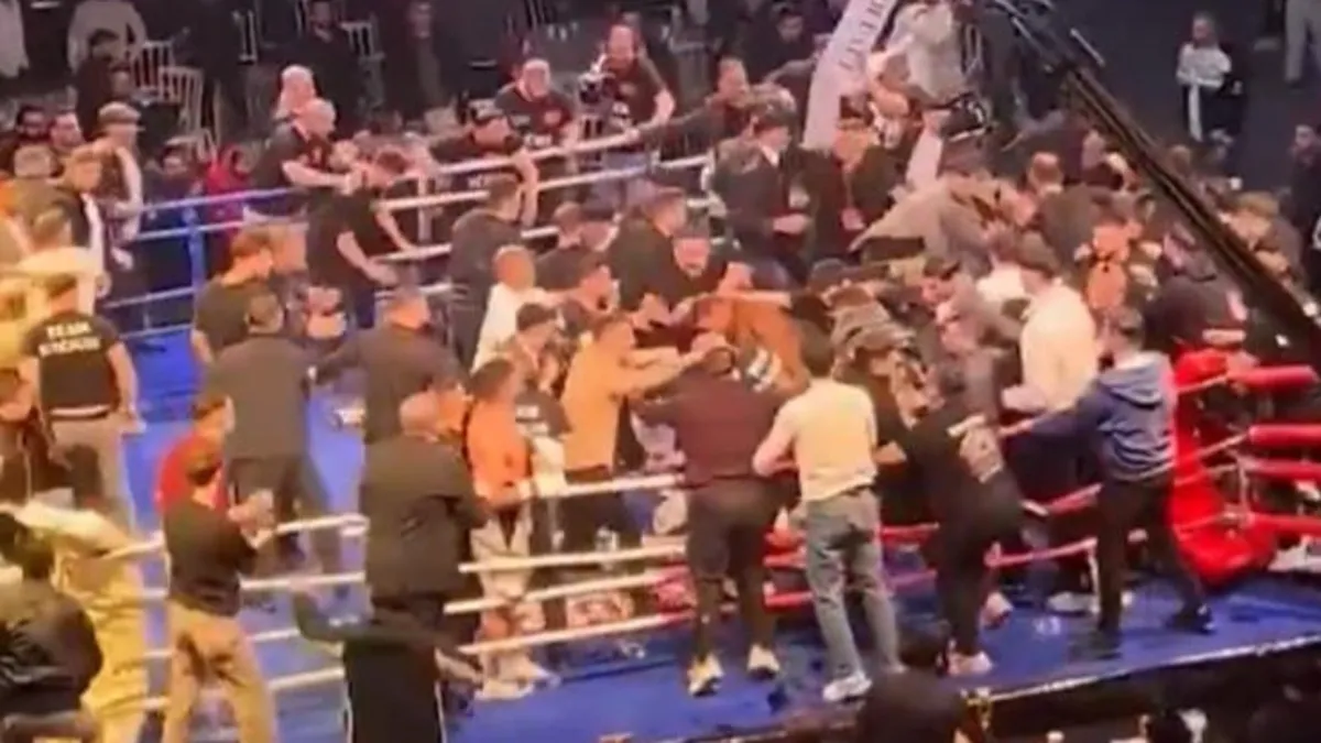 Ringde şampiyonluk maçı kavgaya dönüştü