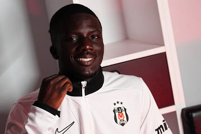 besiktasin-yeni-transferi-kassoum-ouattaradan-taraftara-mesaj-1783092619508.jpg