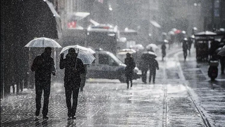 Son dakika: Meteoroloji’den İstanbul’a yağmur uyarısı; o saatler arasında dikkat!